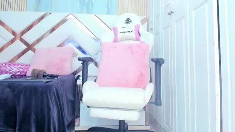 Snapshot of briggittebony chatting on 03.17.26 BIRGGITTEBONY online show from 03.17.26