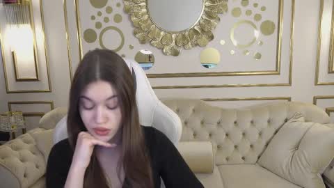 Snapshot of bright_diamonds_054 chatting on 02.14.25 Diamonds Girls online show from 02.14.25