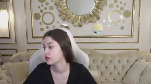 Snapshot of bright_diamonds_054 chatting on 02.14.25 Diamonds Girls online show from 02.14.25