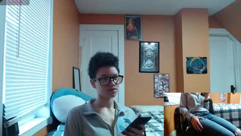 Strawberry online show from 01.02.25