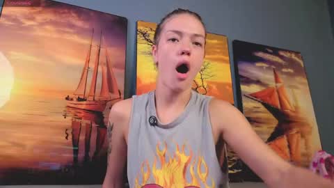 Snapshot of brilliant_barbe chatting on 04.22.26 brilliant_barbe online show from 04.22.26