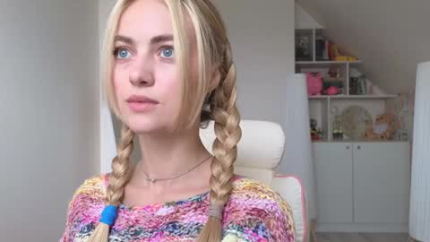 Vi. online show from 02.06.25