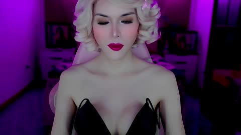 Snapshot of brionatop chatting on 10.23.25 brionatop online show from 10.23.25