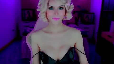 Snapshot of brionatop chatting on 10.26.25 brionatop online show from 10.26.25