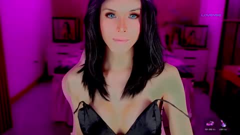 Snapshot of brionatop chatting on 10.30.25 brionatop online show from 10.30.25