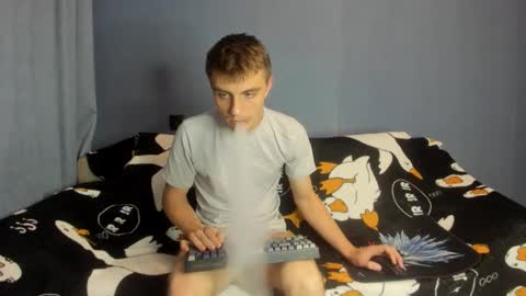 Snapshot of bristlebback chatting on 10.17.25 bristlebback online show from 10.17.25