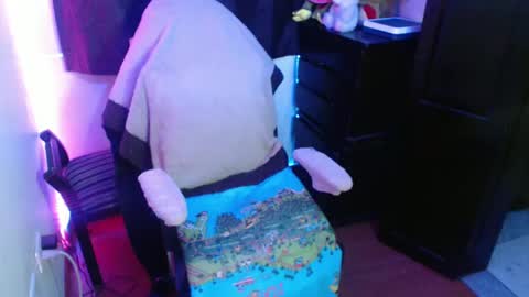 scarleth    follow mee 3 kis online show from 02.22.25