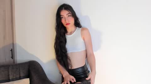 britany lenox online show from 10.23.25