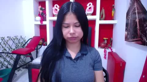 britanyx1 online show from 11.18.25