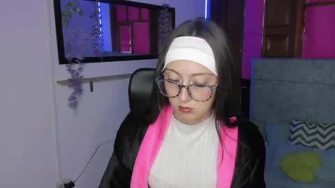 Snapshot of brith_ness chatting on 05.12.26 Brith ness online show from 05.12.26