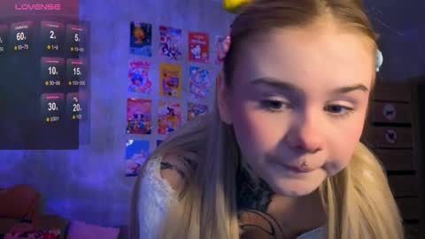 Snapshot of britney_lynch chatting on 02.03.26 Britney online show from 02.03.26