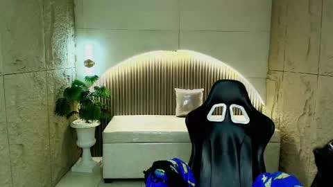 Britney  online show from 05.21.26