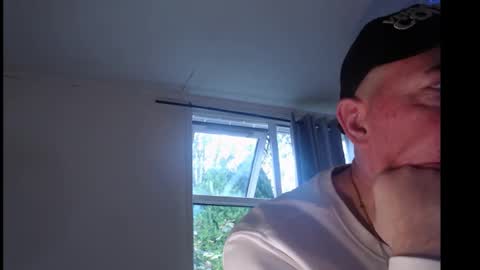 Snapshot of brodiecagney chatting on 11.08.25 brodiecagney online show from 11.08.25