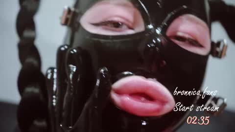 Anna online show from 09.08.25