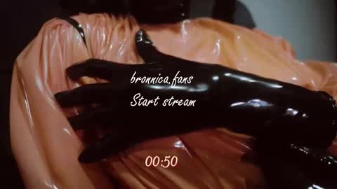 Anna online show from 10.03.25