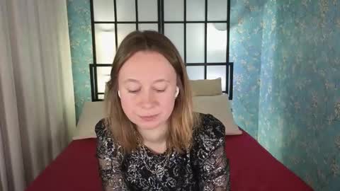 Brooke online show from 11.04.25