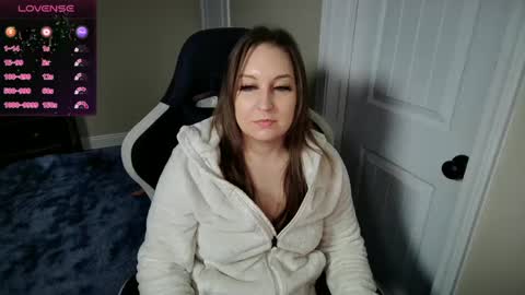 Snapshot of brookebee27 chatting on 02.19.25 brookebee online show from 02.19.25