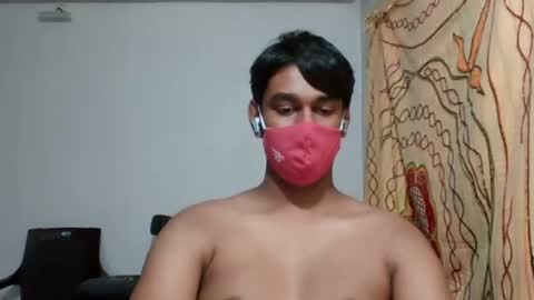 Snapshot of brownguy2505 chatting on 01.18.25 brownguy2505 online show from 01.18.25