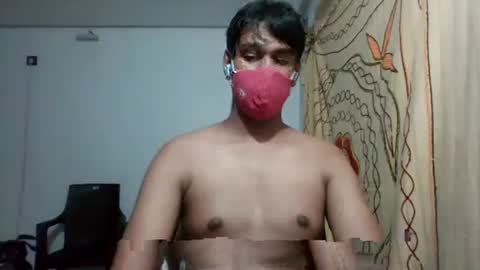 Snapshot of brownguy2505 chatting on 01.18.25 brownguy2505 online show from 01.18.25