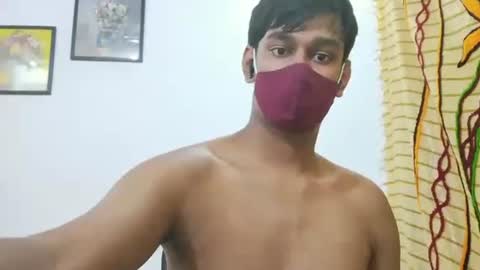 Snapshot of brownguy2505 chatting on 09.23.25 brownguy2505 online show from 09.23.25