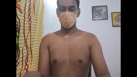 Snapshot of brownguy2505 chatting on 11.12.25 brownguy2505 online show from 11.12.25