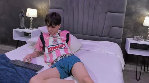 Bruce Hans online show from 02.08.25