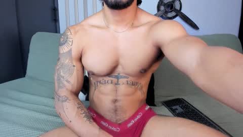 Snapshot of bruce_roldan chatting on 02.18.25 bruce roldan online show from 02.18.25