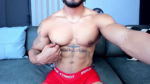 Snapshot of bruce_roldan chatting on 11.13.25 bruce roldan online show from 11.13.25