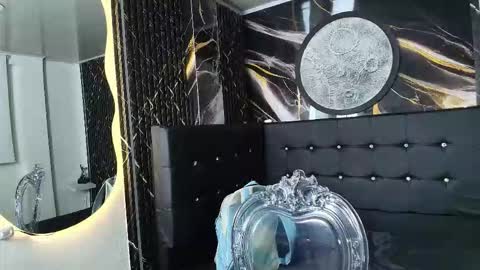 Bruja SCarlata online show from 09.23.25