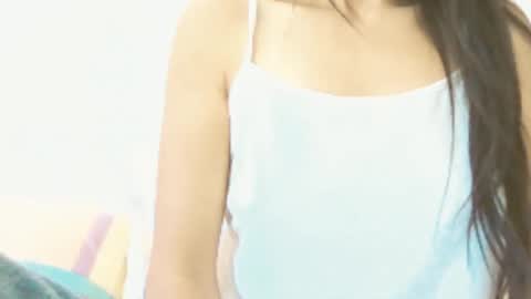 Snapshot of brunela chatting on 11.26.25 brunela online show from 11.26.25