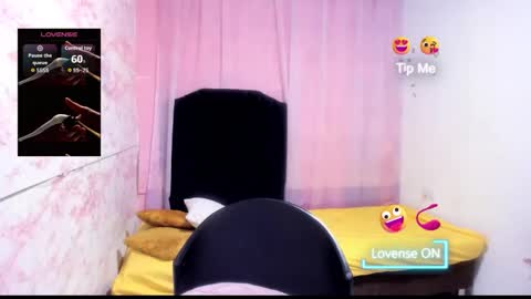 Snapshot of brunette_sasha chatting on 11.25.25 Sasha Brunette online show from 11.25.25