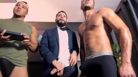 Snapshot of bruno_woods chatting on 02.22.25 Andres Suarez online show from 02.22.25