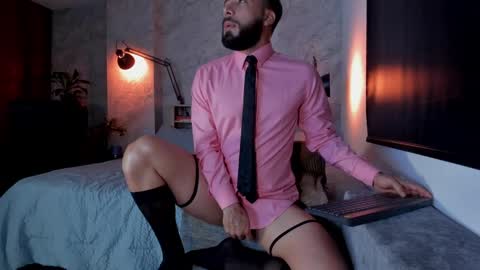 Snapshot of bruno_woods chatting on 09.10.25 Andres Suarez online show from 09.10.25