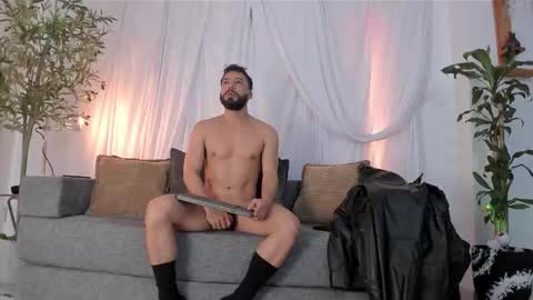 Snapshot of bruno_woods chatting on 10.19.25 Andres Suarez online show from 10.19.25