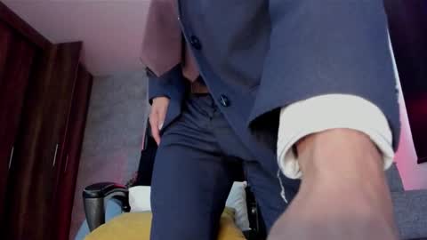 Snapshot of bruno_woods chatting on 11.20.25 Andres Suarez online show from 11.20.25