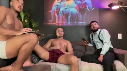 Snapshot of bruno_woods chatting on 11.24.25 Andres Suarez online show from 11.24.25