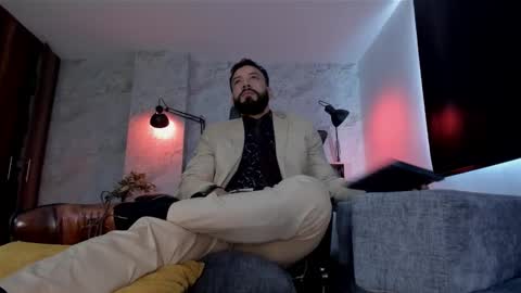 Snapshot of bruno_woods chatting on 11.30.25 Andres Suarez online show from 11.30.25