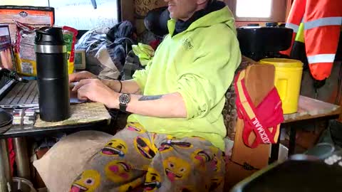 Steve... aka SkinnieDippin aka TimberTramp online show from 01.12.25