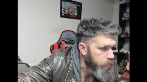 Snapshot of brutalmaster1983 chatting on 12.20.25 BRUTALMASTER1983 online show from 12.20.25