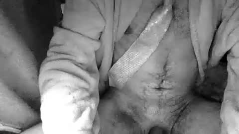 brutusek9191 online show from 10.19.25