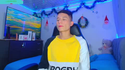 BRYAM INDEPENDENT MODEL online show from 12.03.24