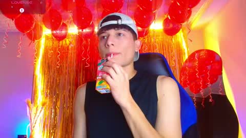 BRYAM INDEPENDENT MODEL online show from 09.15.25