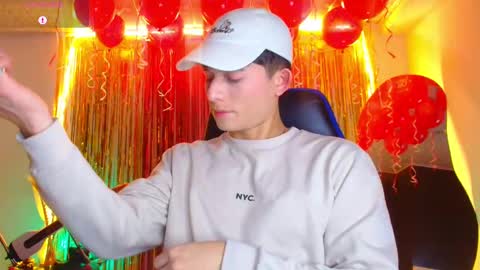 BRYAM INDEPENDENT MODEL online show from 09.20.25