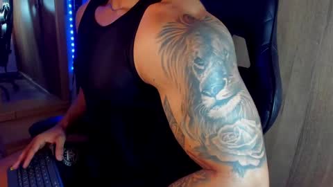 Snapshot of bryan_boy_ chatting on 12.03.24 bryan online show from 12.03.24