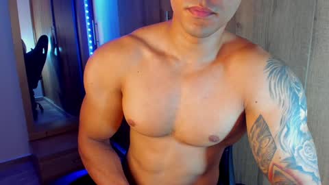 Snapshot of bryan_boy_ chatting on 12.22.24 bryan online show from 12.22.24