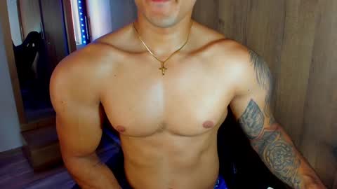 Snapshot of bryan_boy_ chatting on 02.19.25 bryan online show from 02.19.25