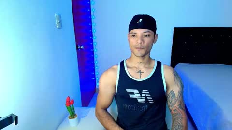 Snapshot of bryan_boy_ chatting on 11.13.25 bryan online show from 11.13.25