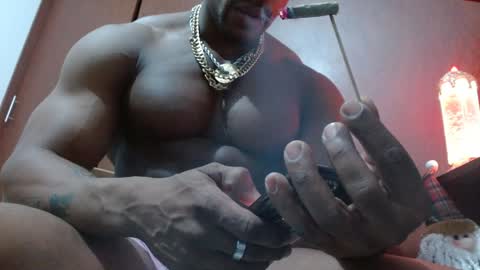 Enjoy the best muscle straws   online show from 01.26.25