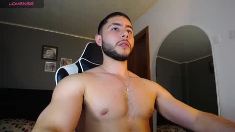 Snapshot of bryan_oficials chatting on 12.06.24 bryan_oficials online show from 12.06.24