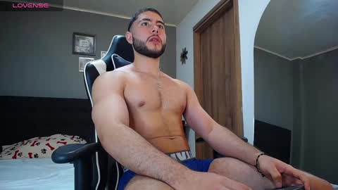 Snapshot of bryan_oficials chatting on 12.21.24 bryan_oficials online show from 12.21.24